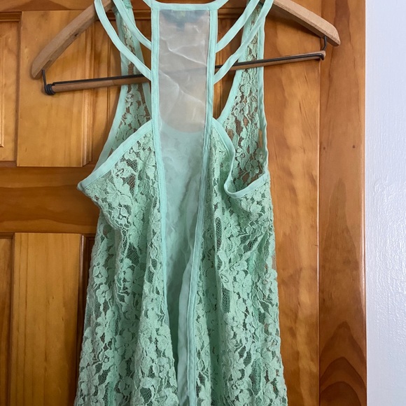 SALE!! Priced to Sell!! NWOT G21 Mint Beautiful Lace Tank Size M - Picture 3 of 3